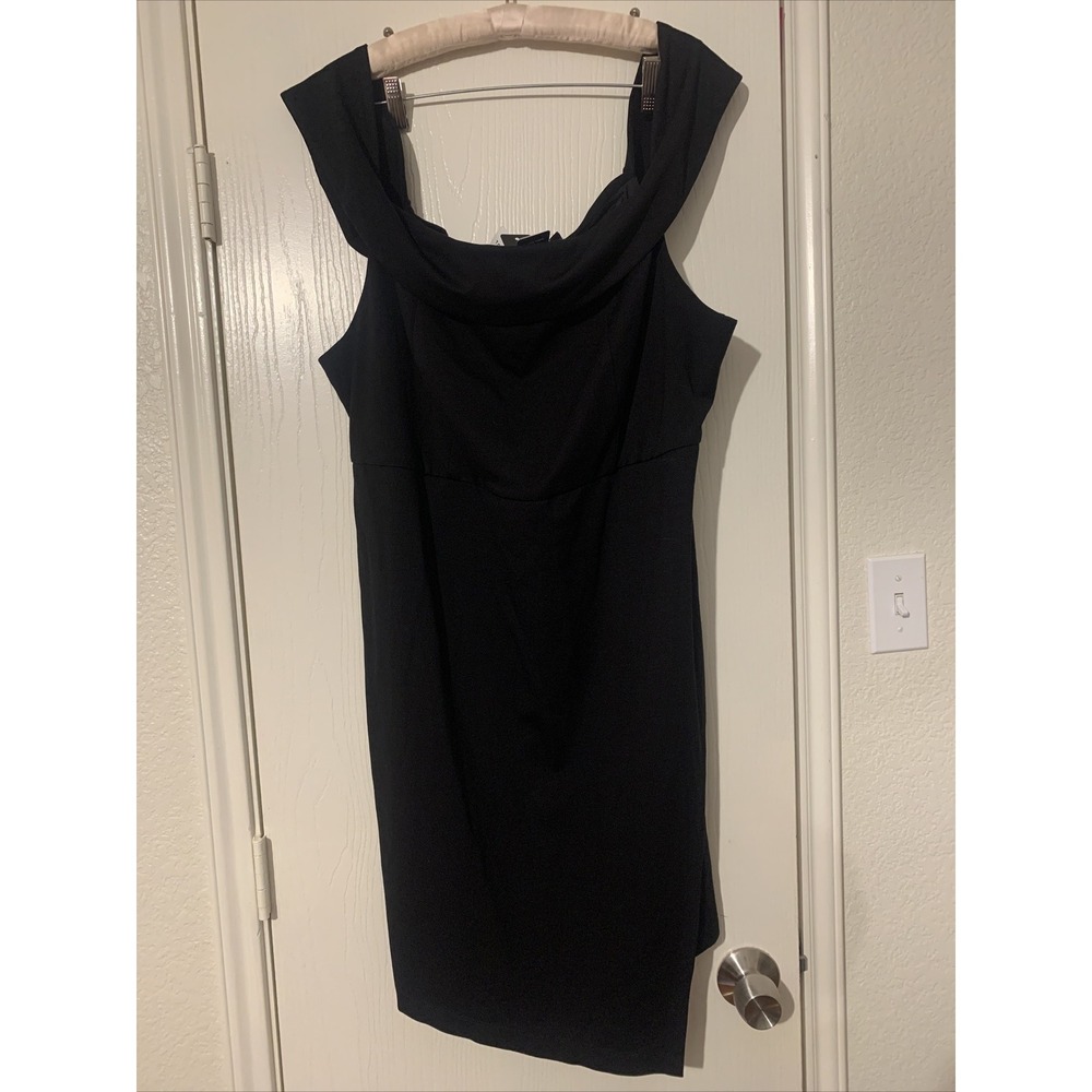 Torrid 24 4DRS Black Ponte Off Shoulder Bodycon Sexy NWT